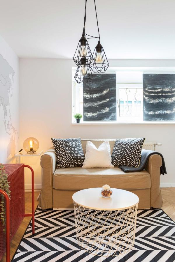 Modern Studio Near British Square Apartment Zagreb Exterior photo